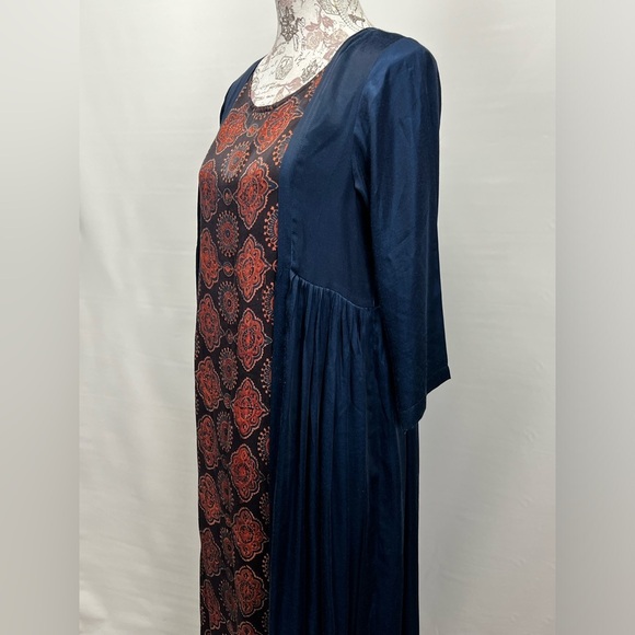 🛍️ALTEREGO Navy blue medallion design front midi dress size M.‎ - Picture 7 of 12